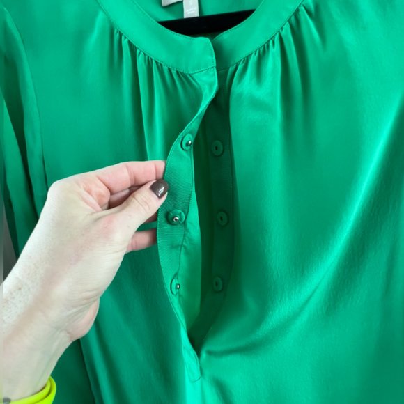 Banana Republic 100% Silk  Mandarin Collar Shirt - Picture 2 of 8